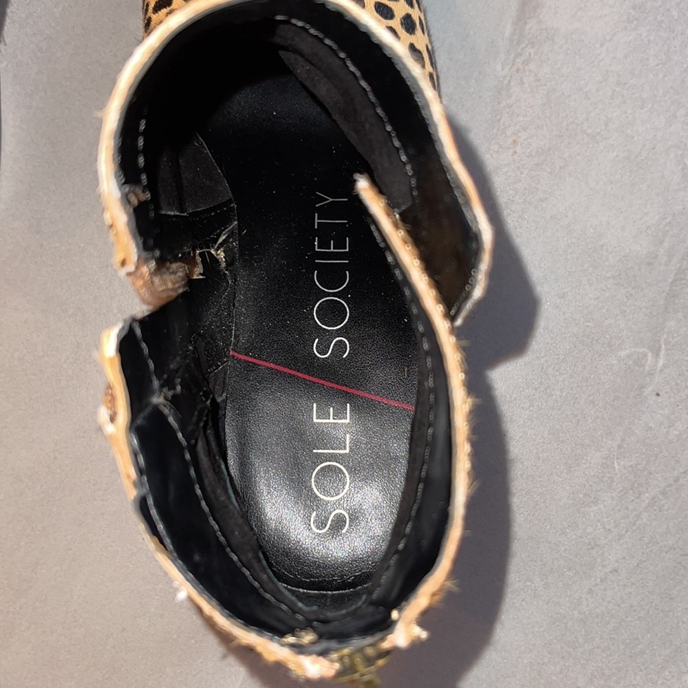 Sole Society animal print booties, size 6.5 - Picture 4 of 6